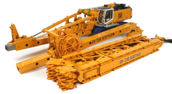 Bauer BG40 with BC40 Trench Cutter