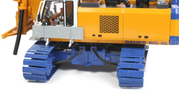 Bauer BG40 with BC40 Trench Cutter