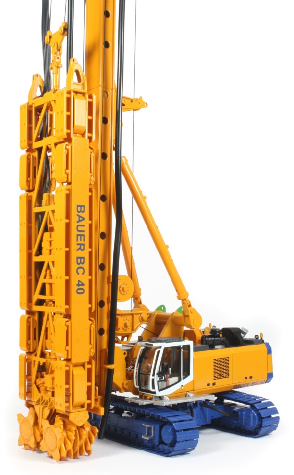 Bauer BG40 with BC40 Trench Cutter